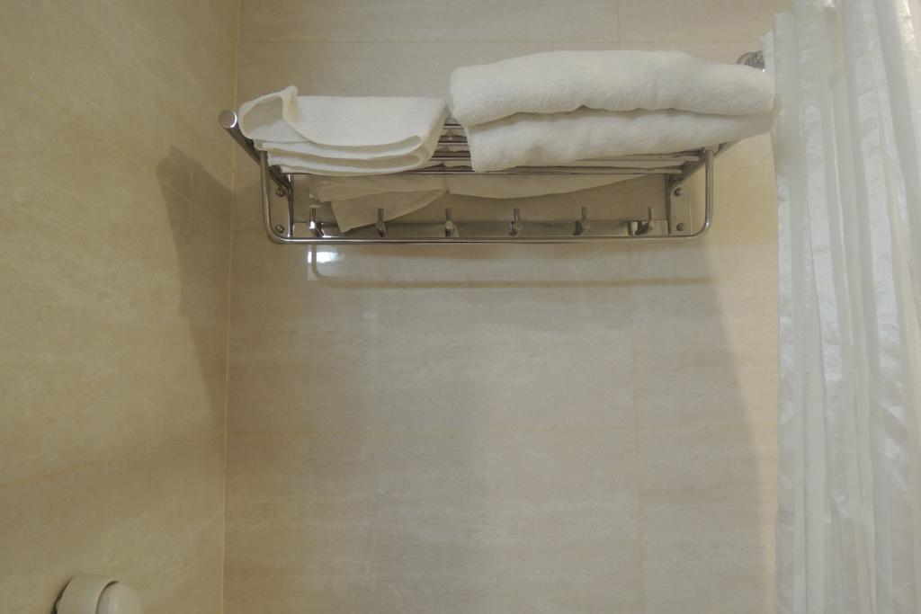 Luxury Khách sạn