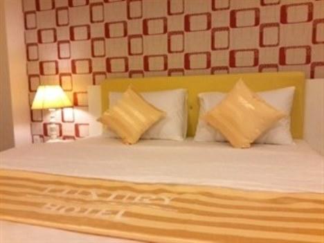 Khách sạn Luxury 2*