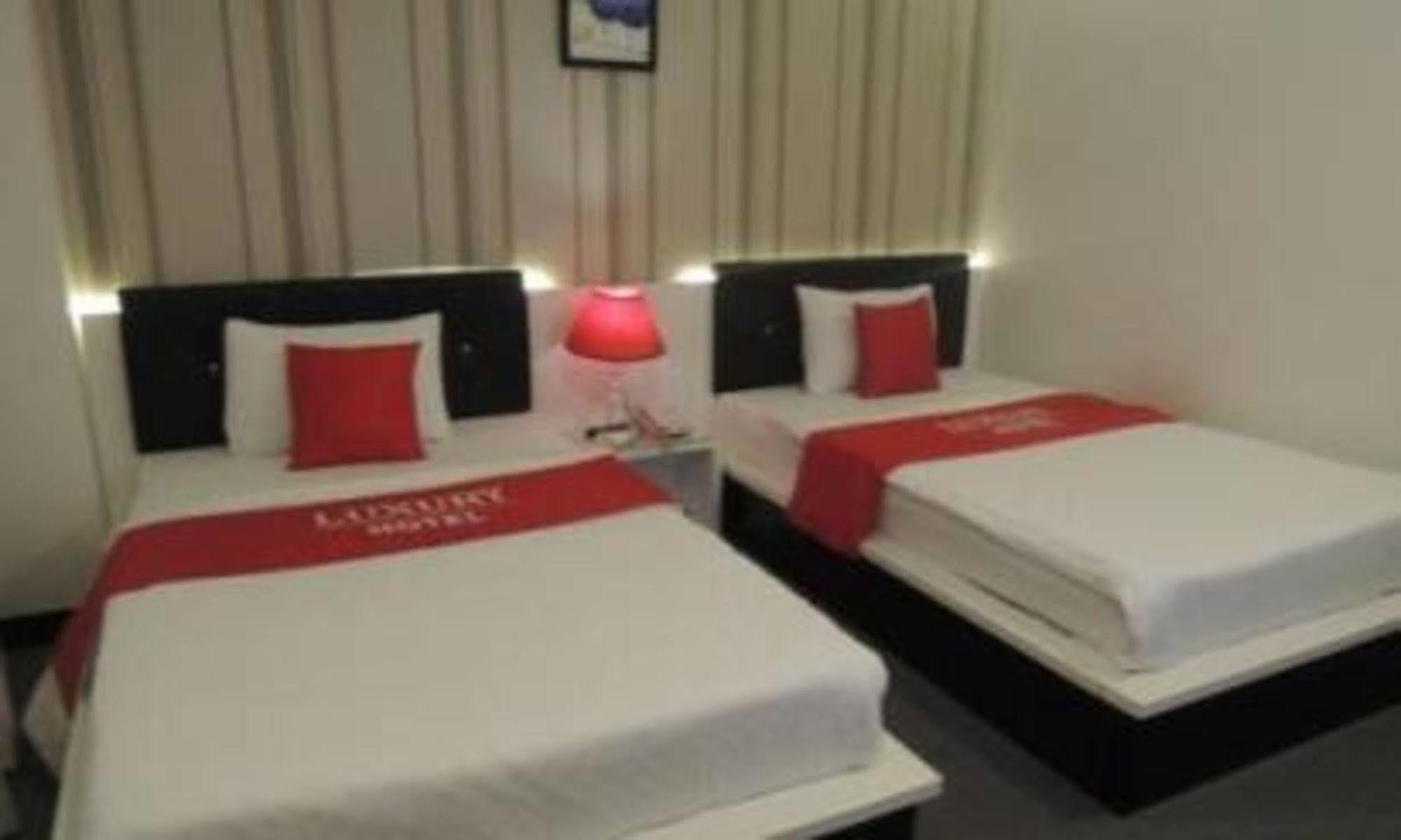 Luxury Khách sạn