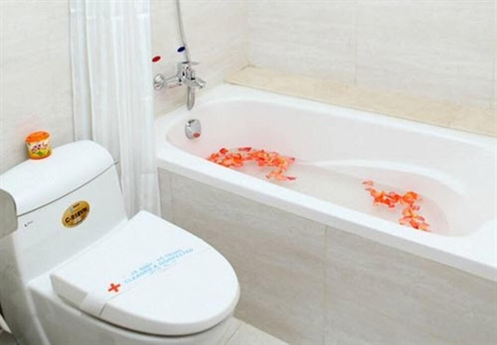 Luxury Khách sạn